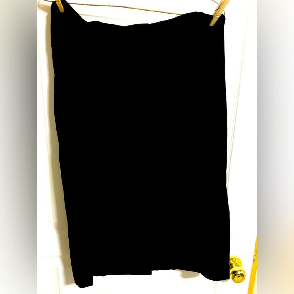 Black skirt